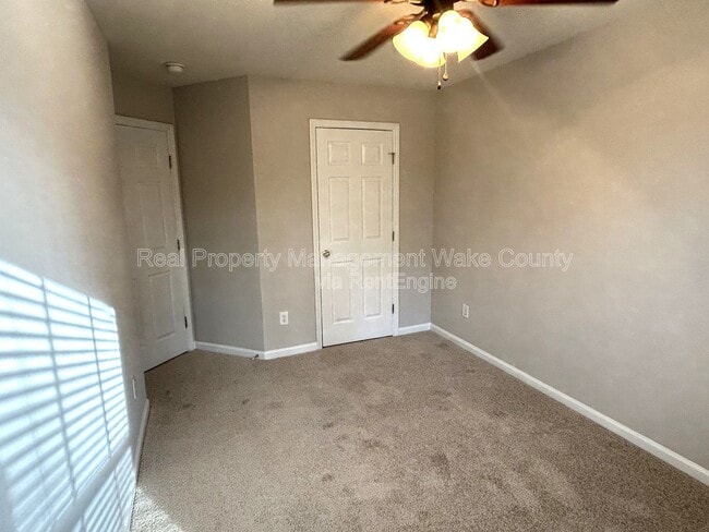 Building Photo - 2920 Barrymore St