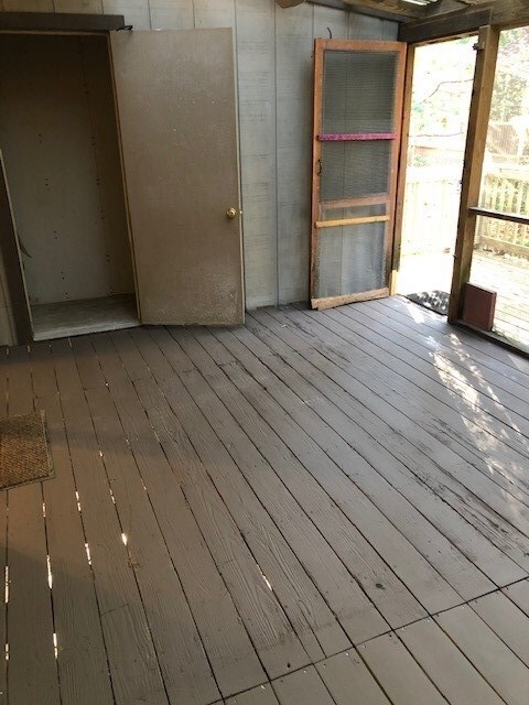 Building Photo - 2786 Beechwood Knolls