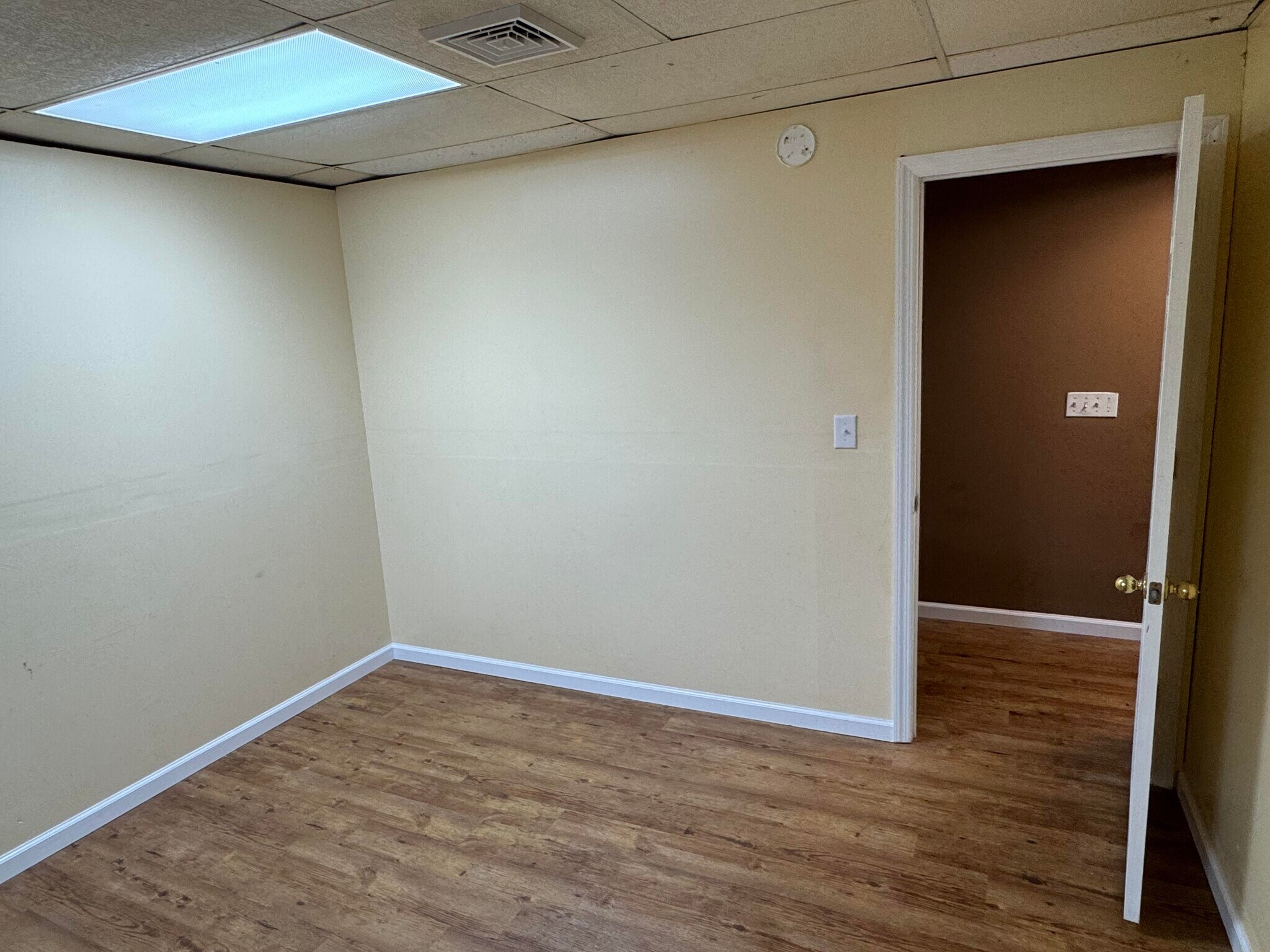2nd bedroom - 207 N 1st St