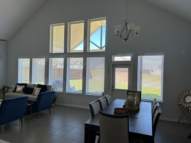 Building Photo - 4117 Monteverde View