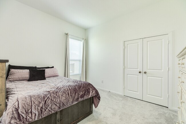 Building Photo - 2618 Jasper Oaks Dr