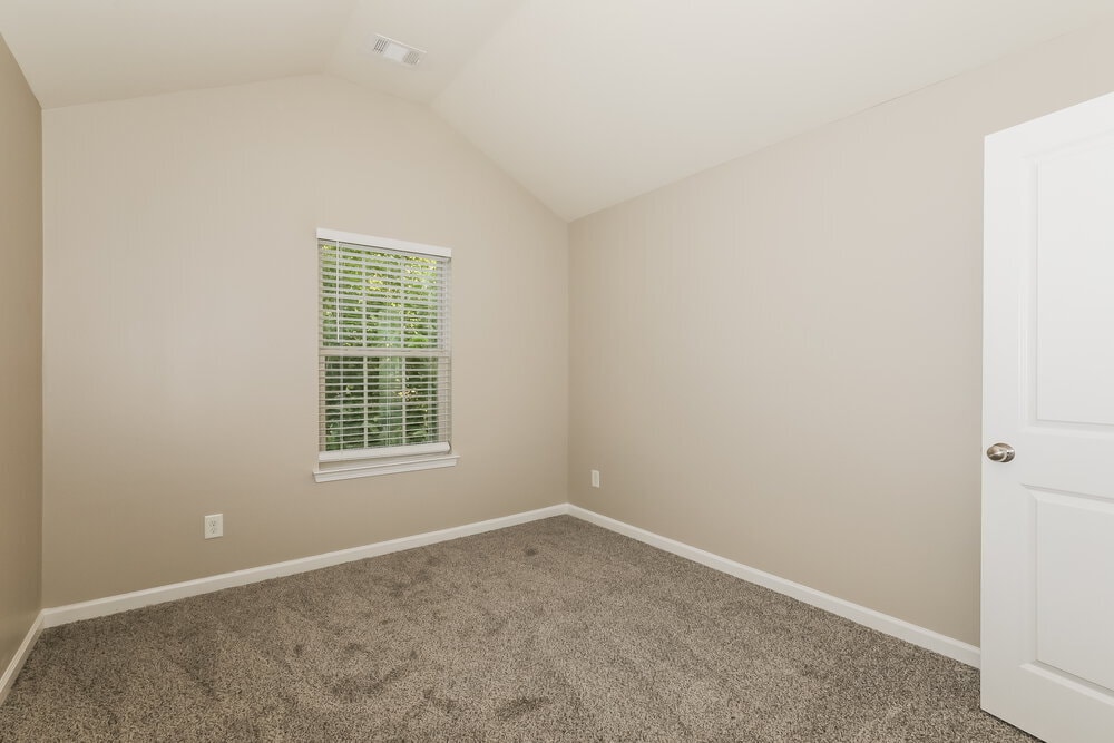 Building Photo - 337 Madison Grace Ave