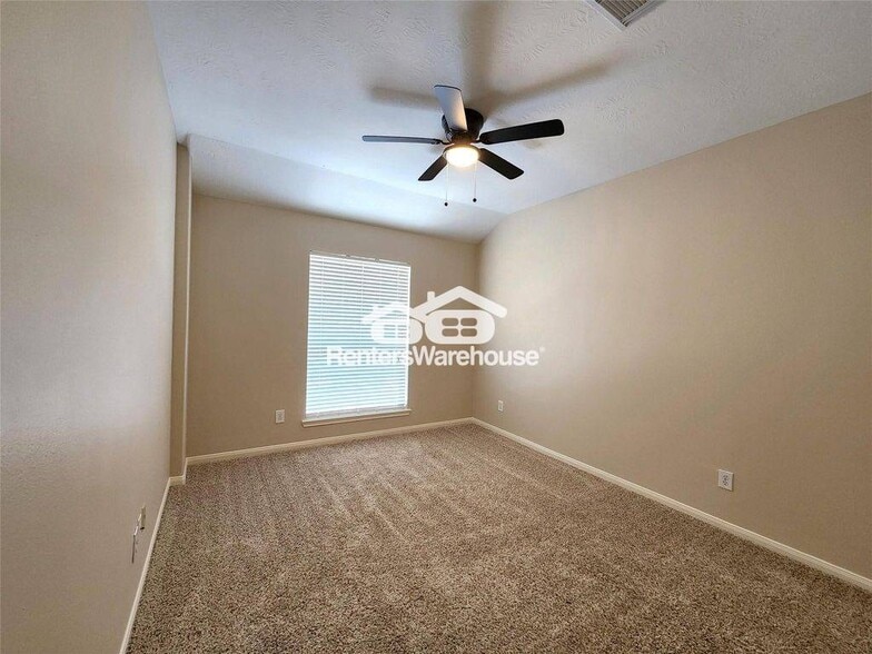 Building Photo - 1408 S Friendswood Dr