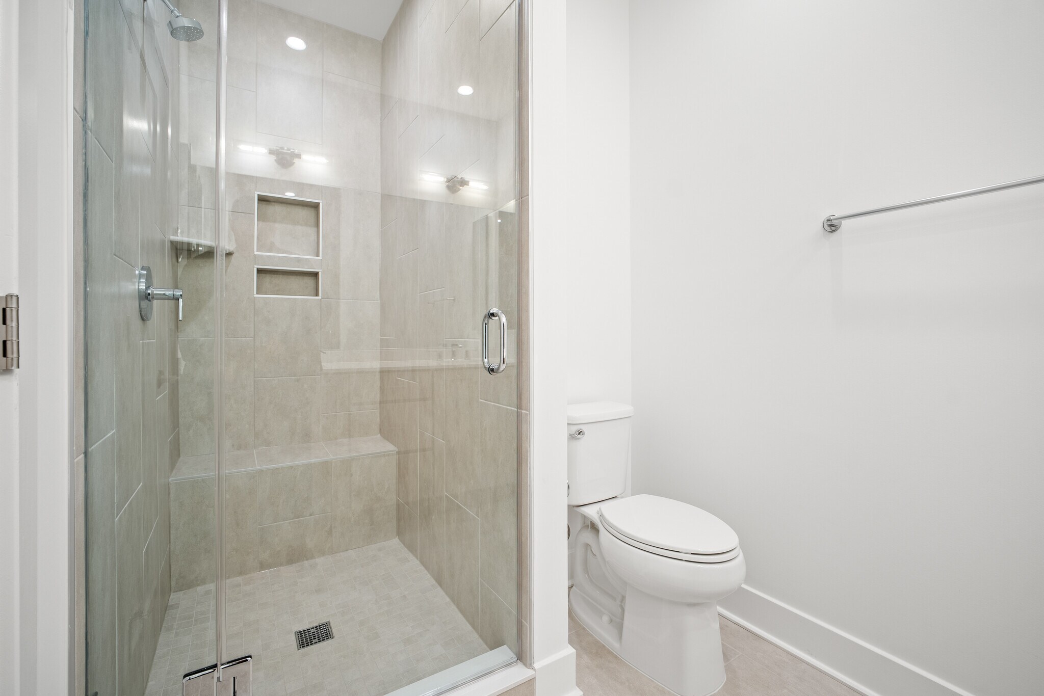 Master Bedroom - 5504 Topaz Ln