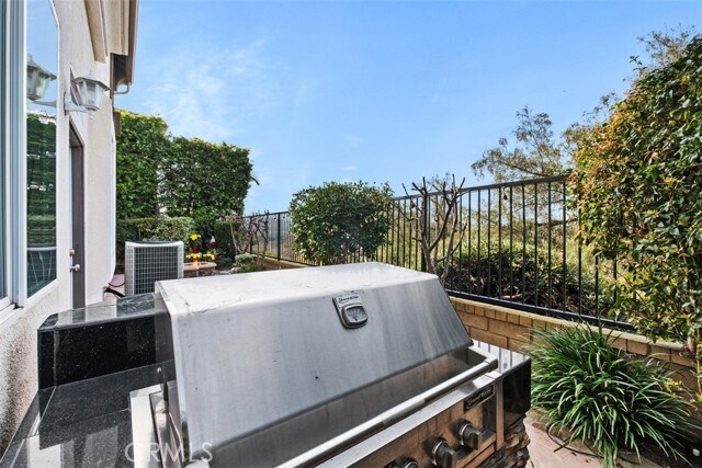 Building Photo - 24571 Summerland Cir