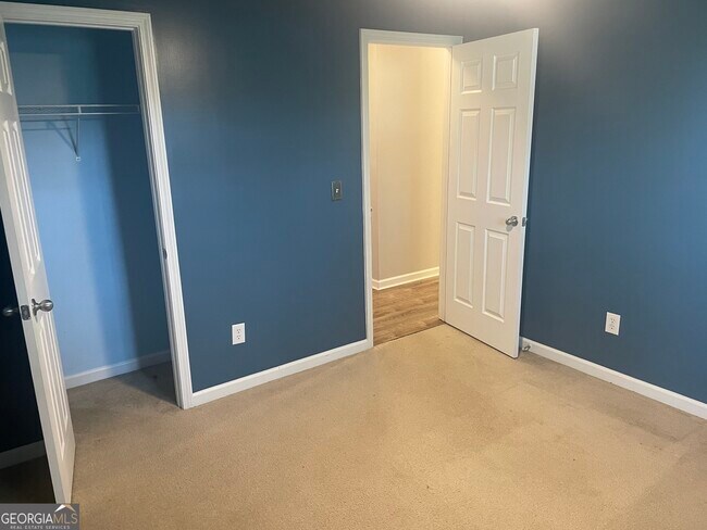 Building Photo - 1507 Cardinal Ln
