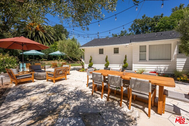 Building Photo - 6456 Sycamore Meadows Dr