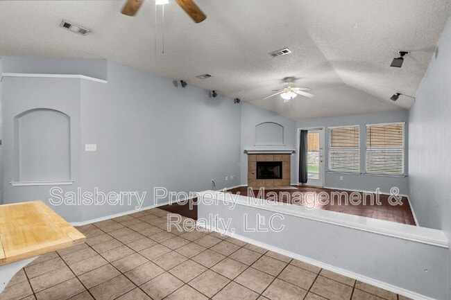 Building Photo - 4717 Barnhill Ln