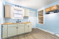 Building Photo - 83 Ridgeway Ave