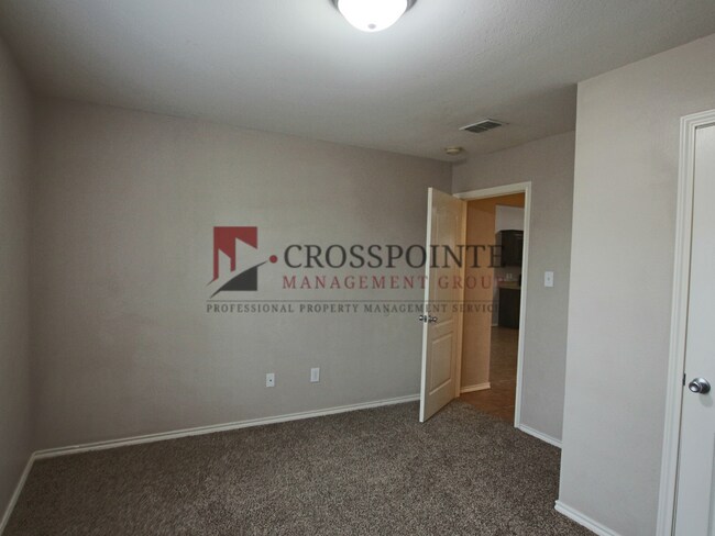 Building Photo - Coming Soon! 3 Bedroom Duplex for Rent in Lindale!