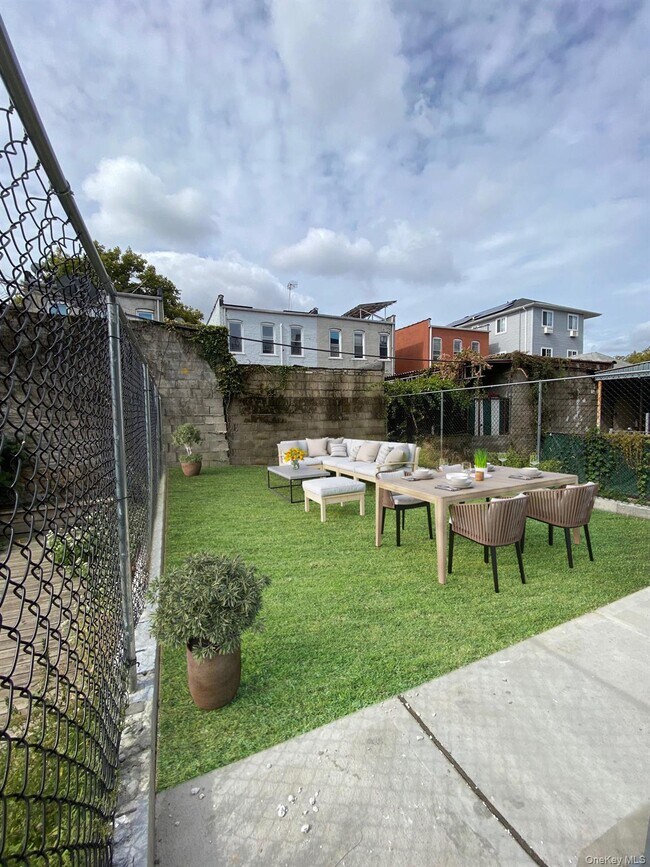 Building Photo - 442 Fountain Ave