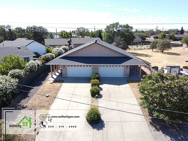 Primary Photo - 21939 Chimney Rock Dr