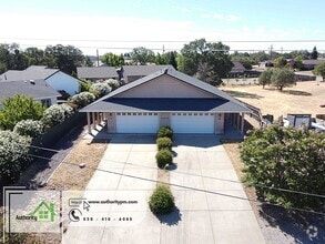 Building Photo - 21939 Chimney Rock Dr