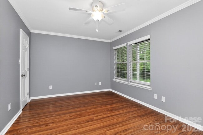 Building Photo - 6510 Clavell Ln