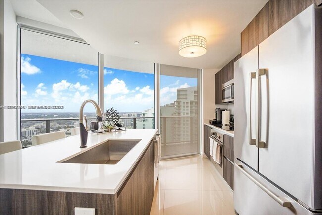 Building Photo - 488 NE 18th St