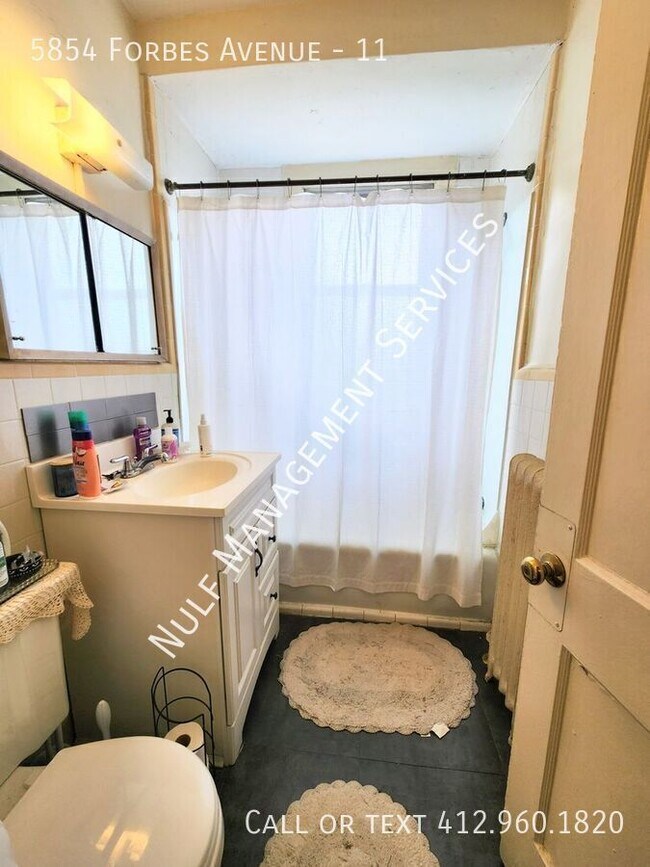 Building Photo - 5854 Forbes Ave