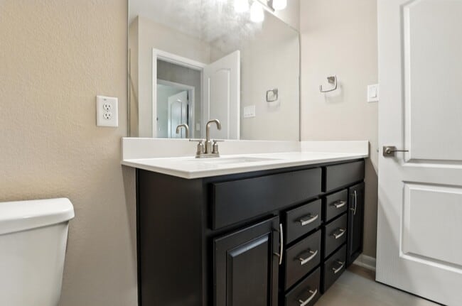 Building Photo - 8618 Cedar Plains Ln