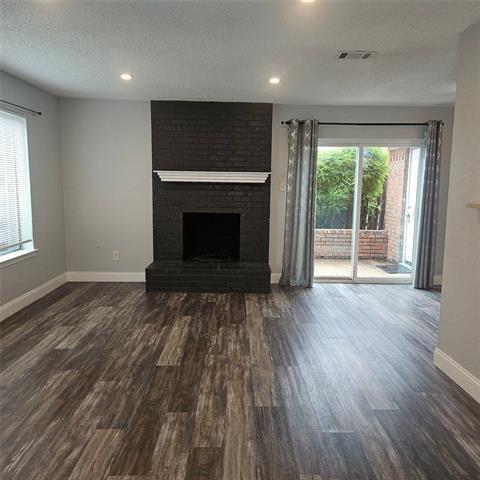 Building Photo - 3931 N Garland Ave