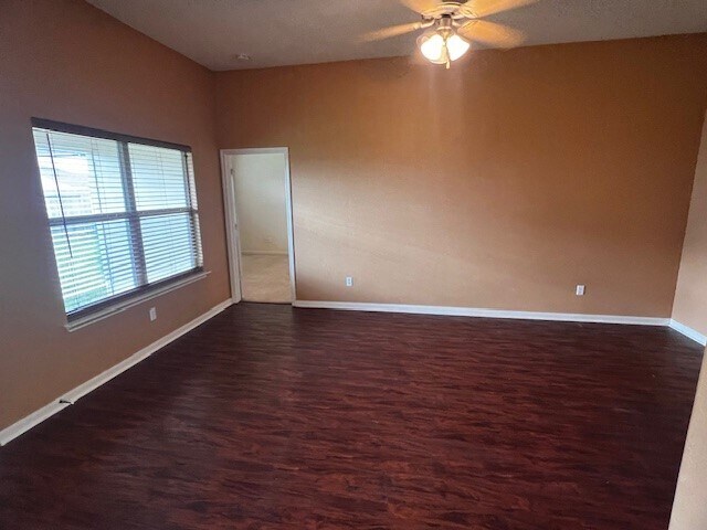 Building Photo - 4707 San Antonio River Dr