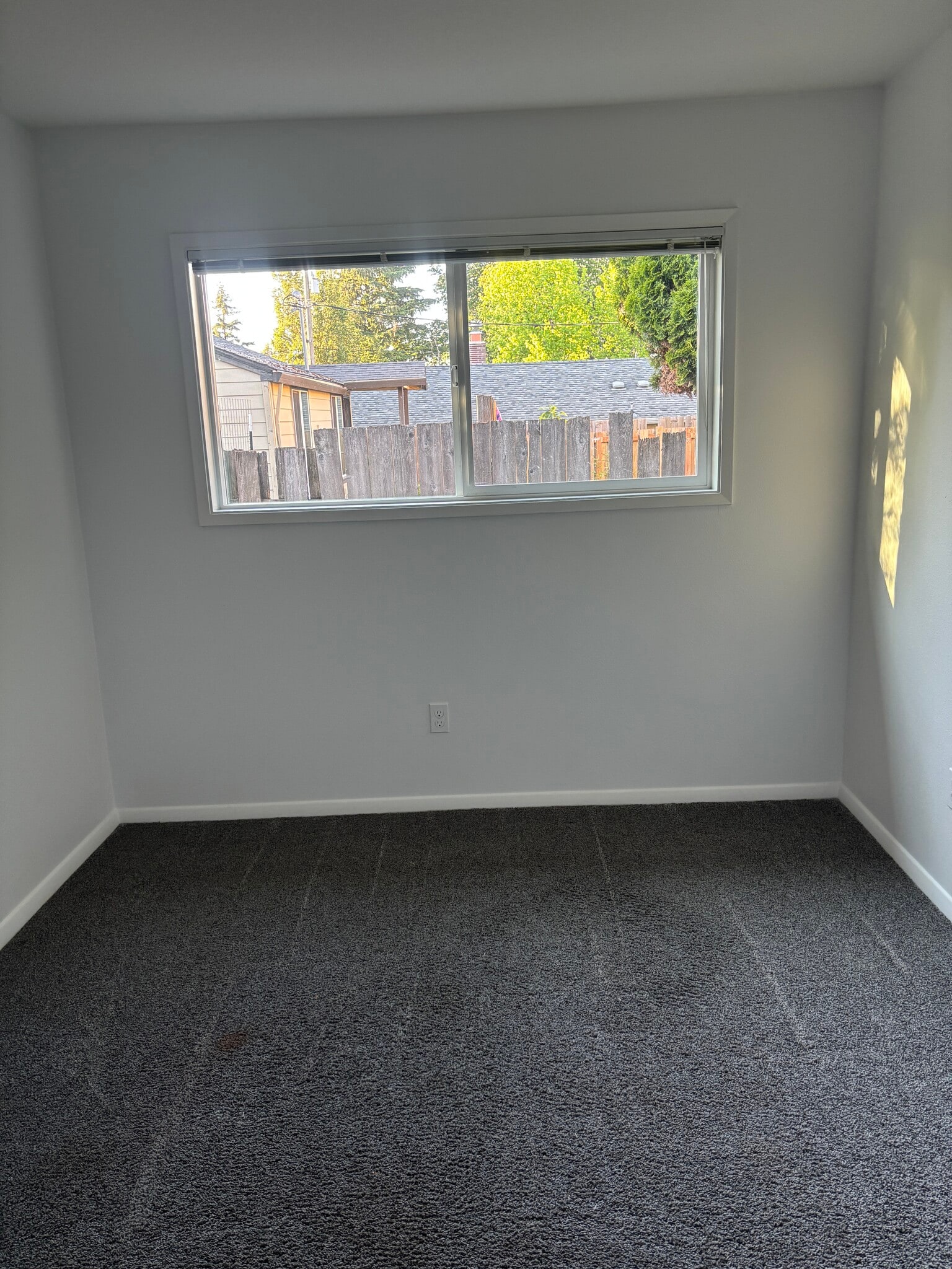 Building Photo - 3819 NE 82nd Ave