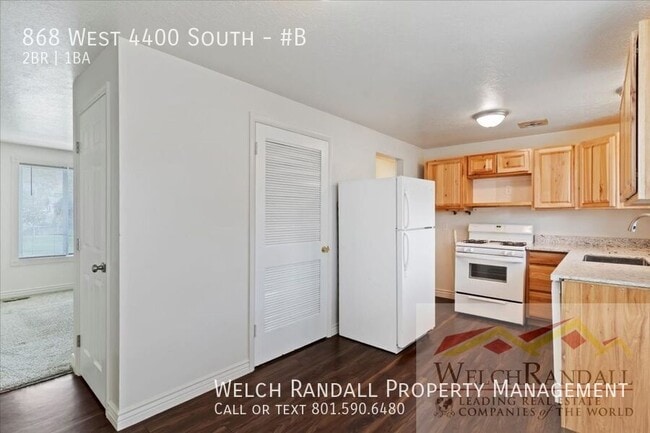 Building Photo - 868 N 4400 W