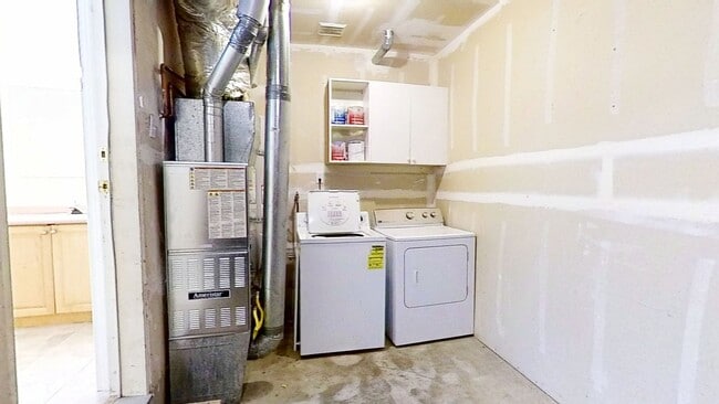 Building Photo - 4210 Archer Dr