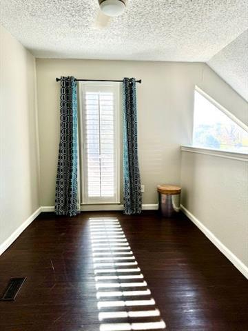 Building Photo - 2301 Basil Dr