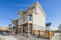 Building Photo - 9302 Oro City Loop