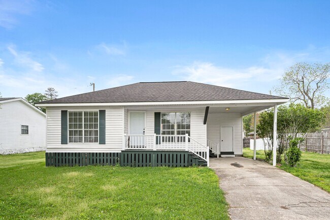 Building Photo - 8712 Aspen Ct