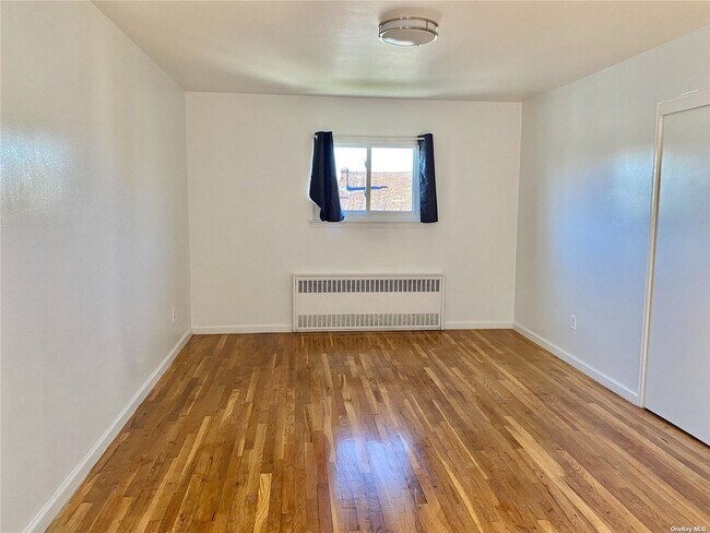 Building Photo - 54-20 Kissena Blvd