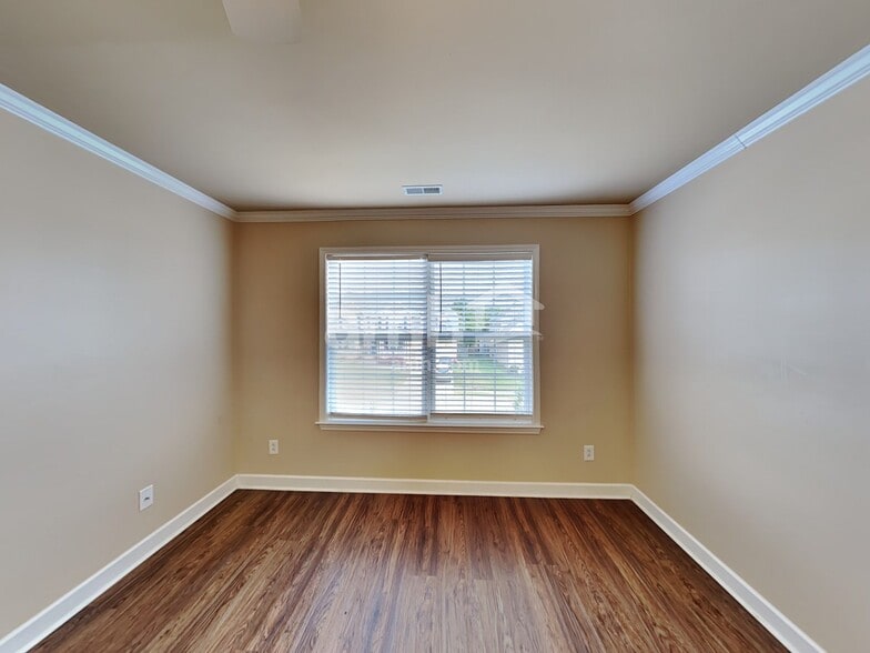 Building Photo - 2017 Keene Cir