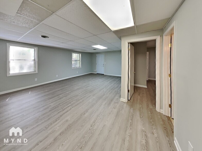 Building Photo - 276 Grist Mill Ln