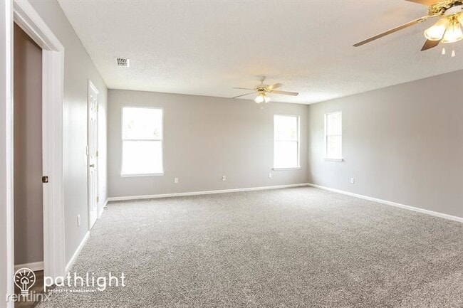 Building Photo - 5 br, 3 bath House - 13501 Ashford Wood Co...