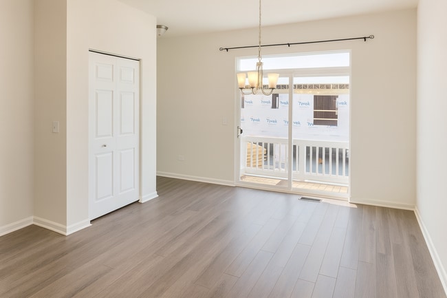 Building Photo - 842 Finley Dr