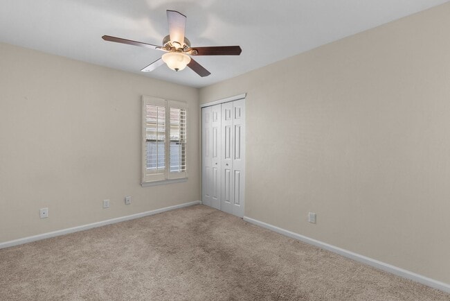 Building Photo - Just Listed in Virginia Beach – Move-In Ready!