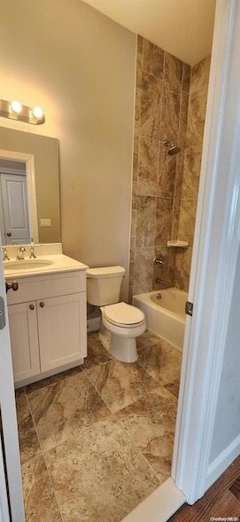 Building Photo - 22 Bayville Ave