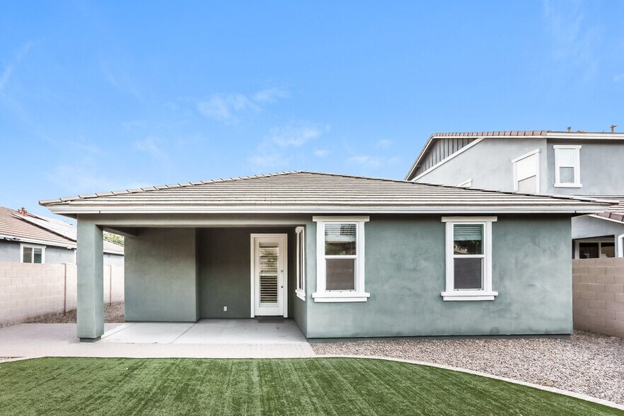 Building Photo - 7414 E Onza Ave