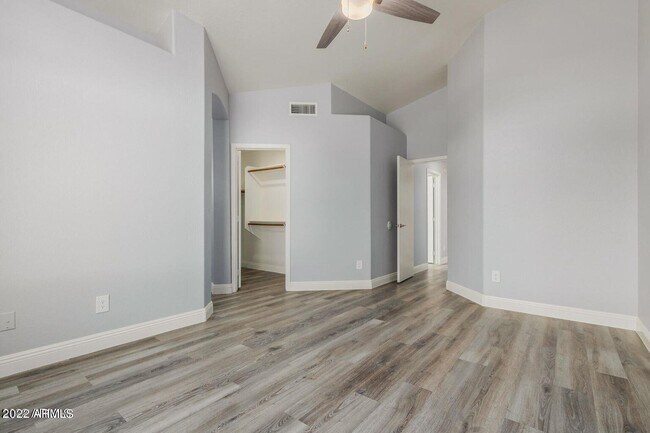 Building Photo - 109 W Helena Dr