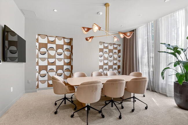 Building Photo - 550 Okeechobee Blvd