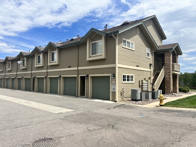 Building Photo - Available March!  Beautiful Condo in Steeplechase!