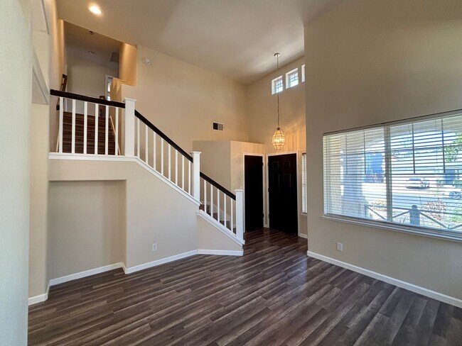 Building Photo - 1830 Highland Way