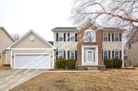 Building Photo - 1913 NW Pleasant St