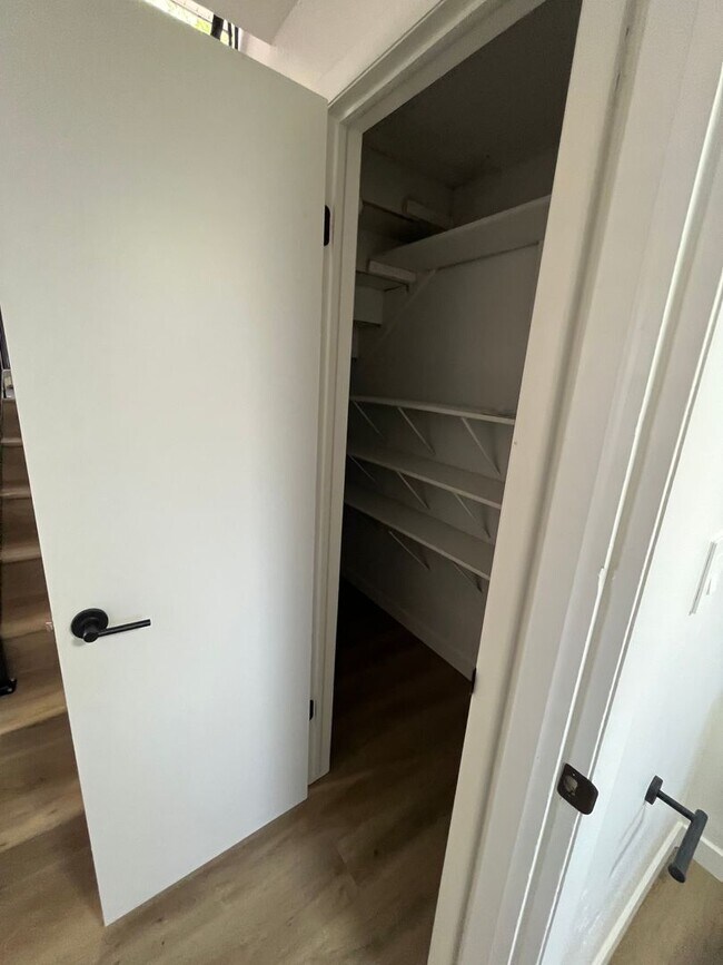 Building Photo - Completely Remodeled 2-Bedroom Duplex Unit by Provo River Trail