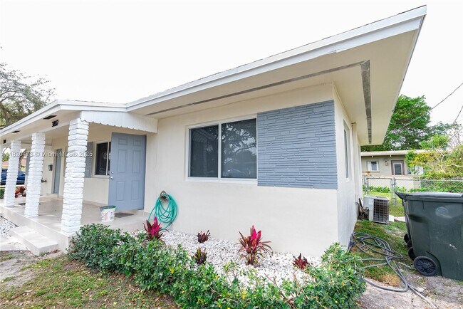 Building Photo - 3802 NW 65th Ave