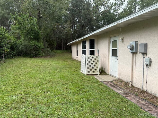 Building Photo - 2858 E Marcia St