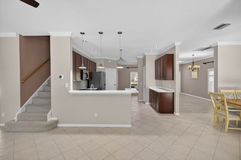 Building Photo - 8250 Silver Birch Way