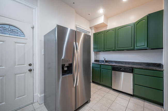 Kitchen - 37 Randolph Pl NW