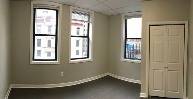 Building Photo - 34 Harrison Ave