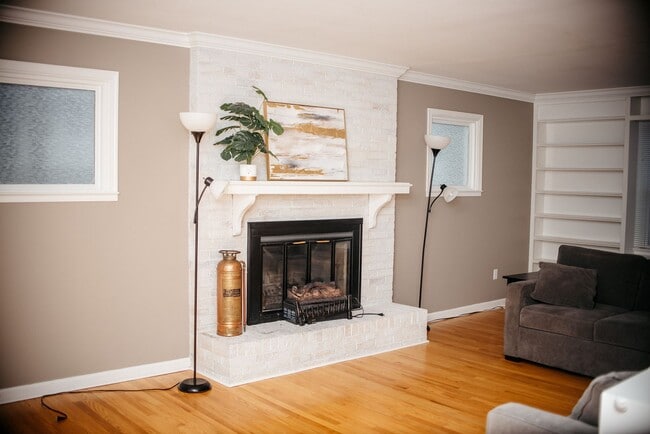 Building Photo - 1449 Jill Dr