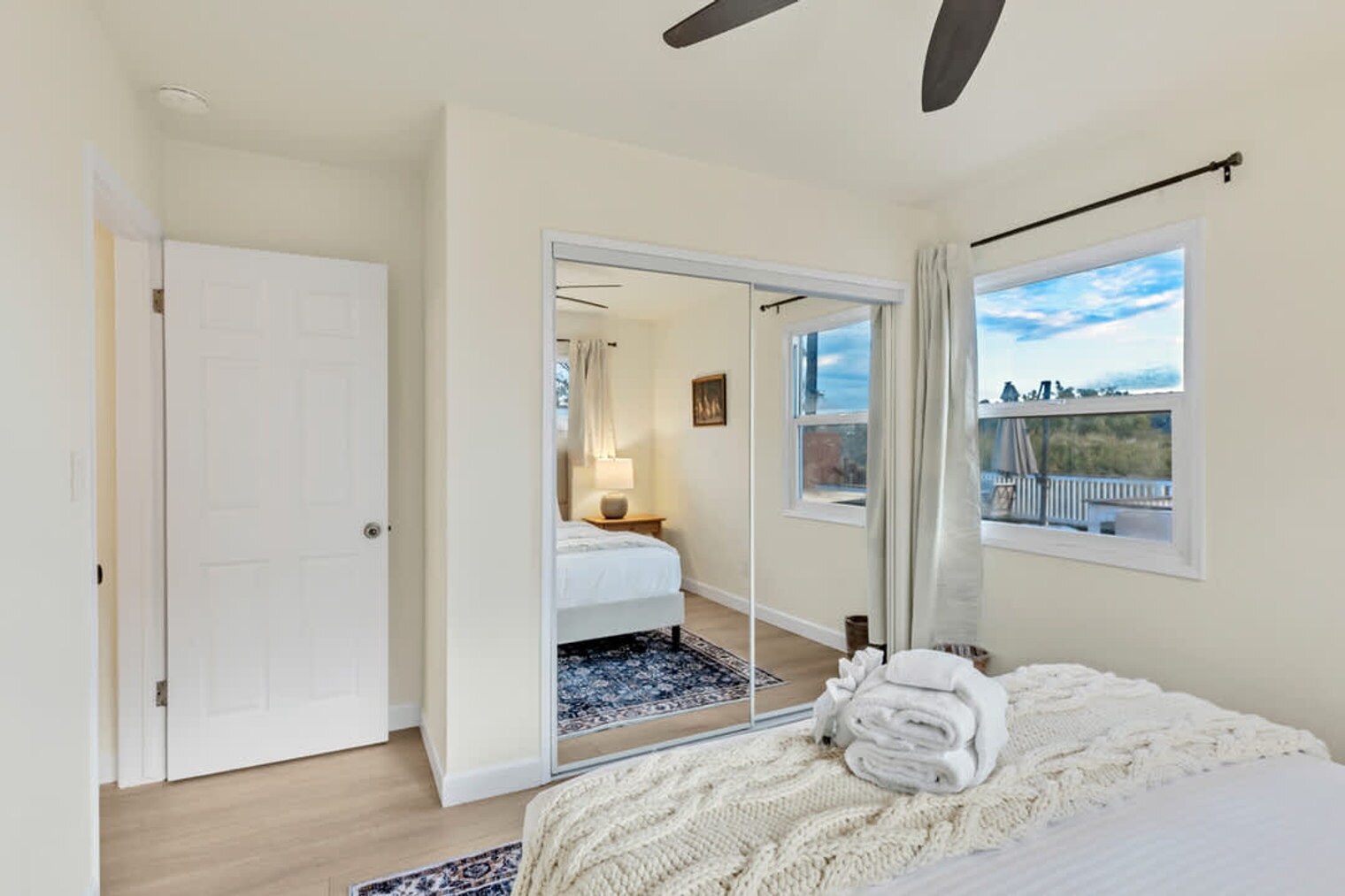 Building Photo - 4853 Twain Ave